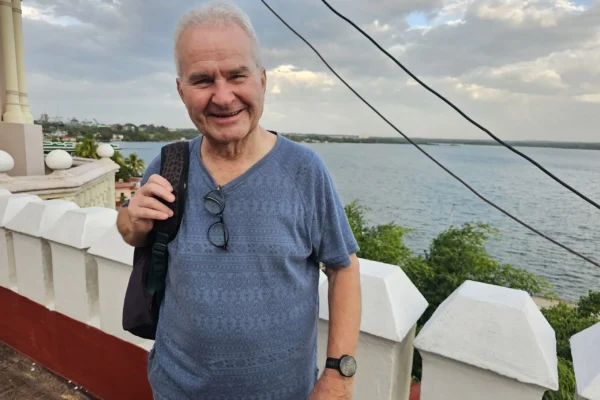 Henrik i Cienfuegos på tagterassen af det Mauriske slot
